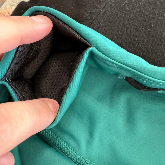 Xersion Quick-Dri Spandex Blend Capri Leggings Size Small w/ Pockets Wide Band - Picture 6 of 7